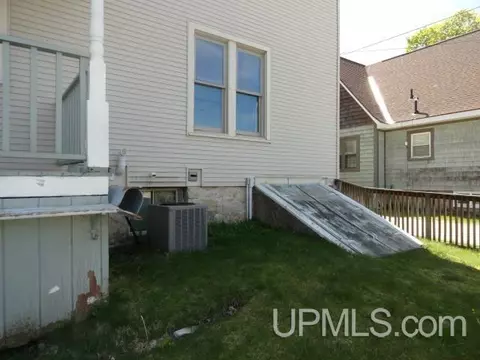 226 W Munising, Munising, MI 49862 photo 32
