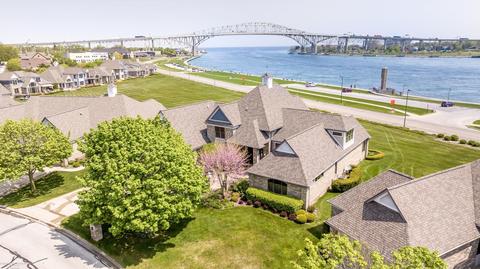 1726 Edison Shores Place #17 & 18/I, Port Huron, MI 48060