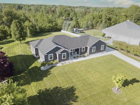 1158 Scott, Adrian, MI 49221 photo 7
