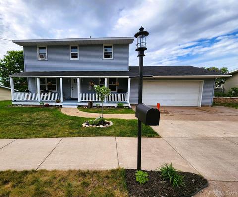 609 Mesnard St, Marquette, MI 49855