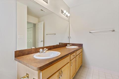 21019 Cooper Dr #33, Macomb, MI 48044 photo 15