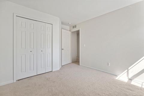 21019 Cooper Dr #33, Macomb, MI 48044 photo 13