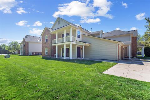 21019 Cooper Dr #33, Macomb, MI 48044