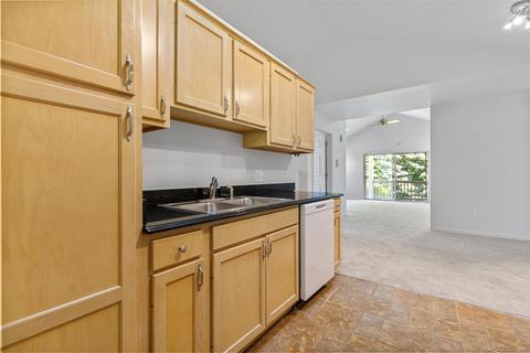 21019 Cooper Dr #33, Macomb, MI 48044 photo 9