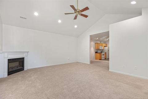 21019 Cooper Dr #33, Macomb, MI 48044 photo 4