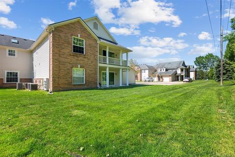 21019 Cooper Dr #33, Macomb, MI 48044 photo 24
