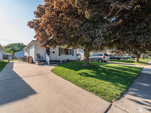 1209 Maple Ave, Monroe, MI 48162 photo 2