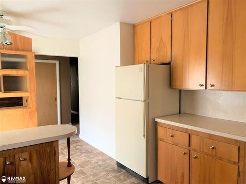 1207 Carter, Flint, MI 48532 photo 3