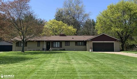 1207 Carter, Flint, MI 48532