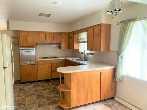 1207 Carter, Flint, MI 48532 photo 2
