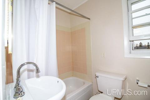 418 Greenwood, Ishpeming, MI 49849 photo 7