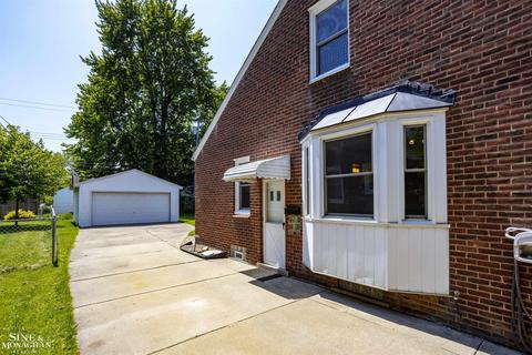377 Ridgemont Rd, Grosse Pointe Farms, MI 48236 photo 33
