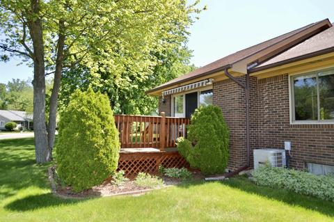 1333 Leisure Dr, Flint, MI 48507 photo 4