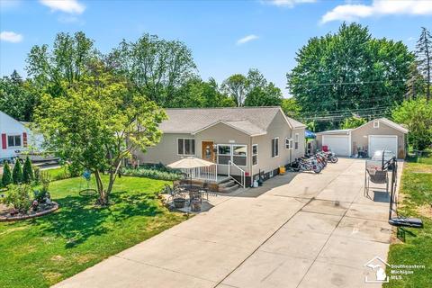 15208 Flanders, Southgate, MI 48195