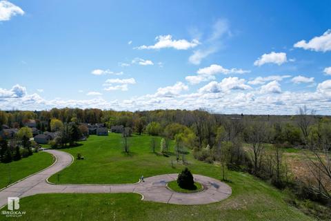 Forest Creek West, Davison, MI 48423 photo 9