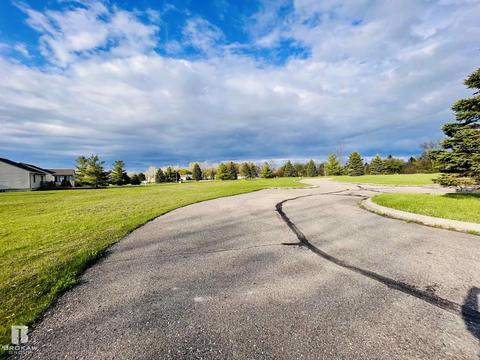 Forest Creek West, Davison, MI 48423 photo 18