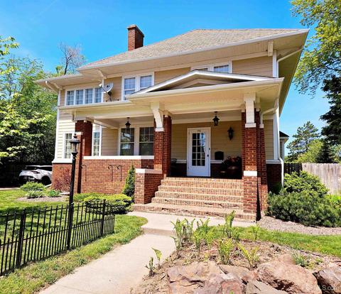 736 E Ayer, Ironwood, MI 49938