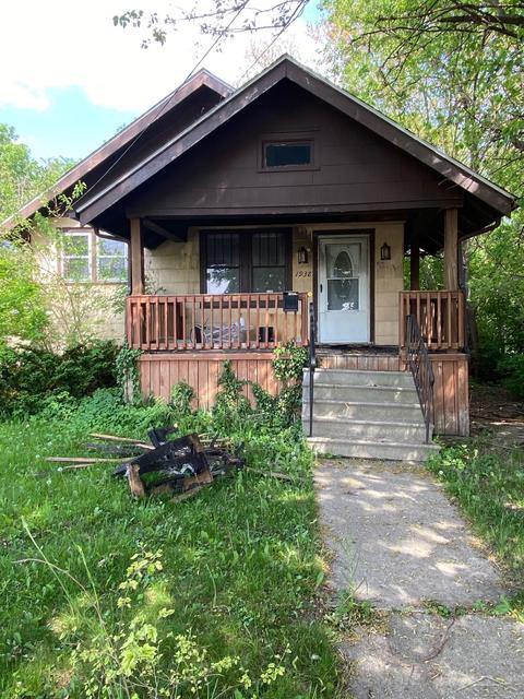 1938 S Jefferson Ave, Saginaw, MI 48601