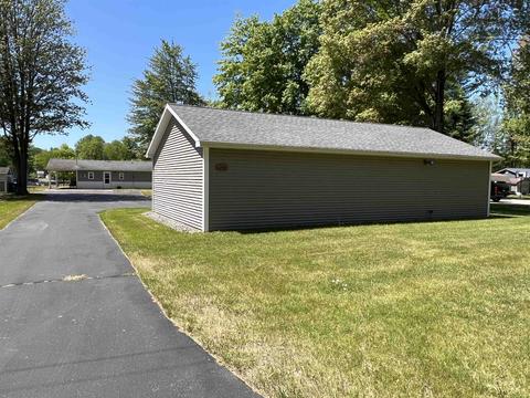 3745 Lakeshore, Gladwin, MI 48624 photo 13