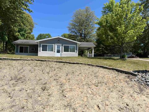 3745 Lakeshore, Gladwin, MI 48624