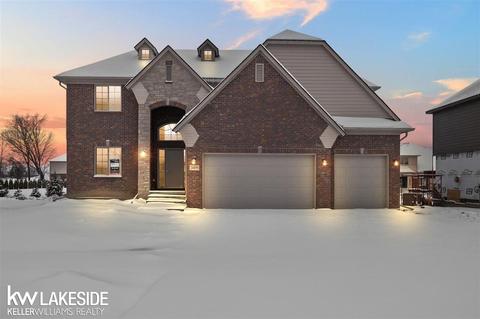 52715 Char Marie Dr, Macomb, MI 48042