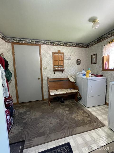 15598 Kewneenaw, L'anse, MI 49946 photo 4