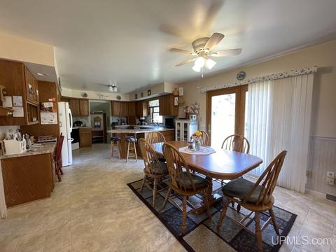 15598 Kewneenaw, L'anse, MI 49946 photo 3