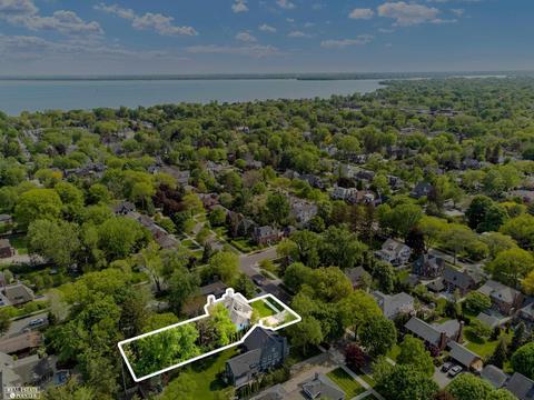 492 Rivard, Grosse Pointe, MI 48230 photo 68