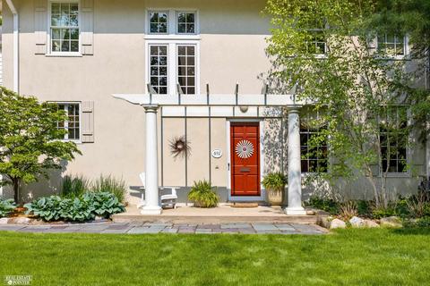 492 Rivard, Grosse Pointe, MI 48230 photo 3