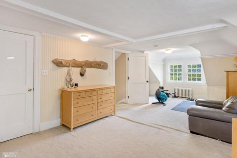 492 Rivard, Grosse Pointe, MI 48230 photo 47