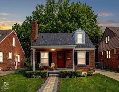 1302 Anita Ave, Grosse Pointe Woods, MI 48236