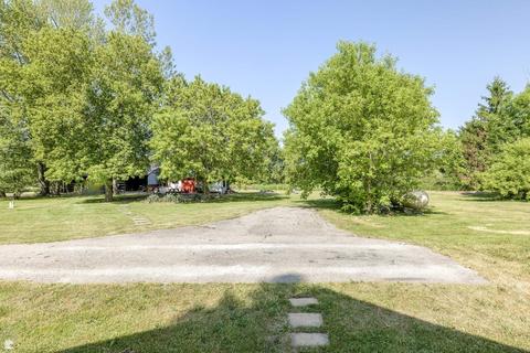 6302 Hewitt Rd, Grant, MI 48032 photo 40