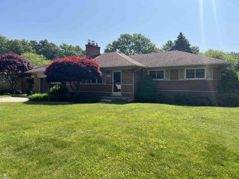 35130 Beaconhill, Harrison Township, MI 48045