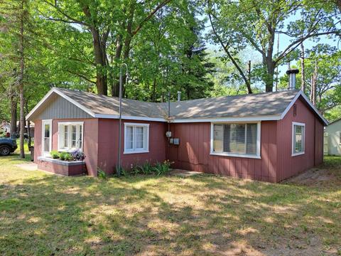 113 Woodland Walk, Lake, MI 48632