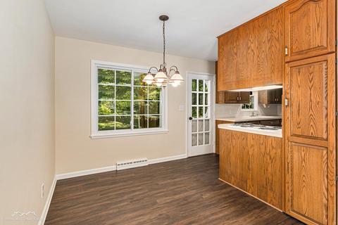 805 Forest Dr, Fenton, MI 48430 photo 16