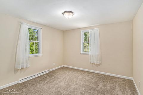 805 Forest Dr, Fenton, MI 48430 photo 6