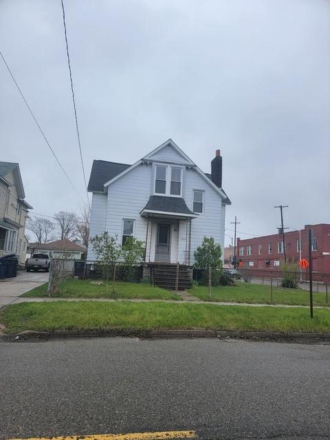 200 N Catherine, Bay City, MI 48706