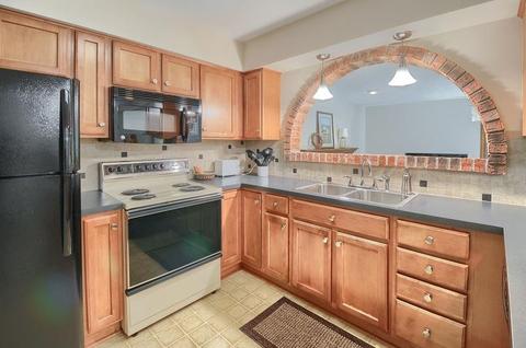 2505 Plainview Dr, Flushing, MI 48433 photo 4
