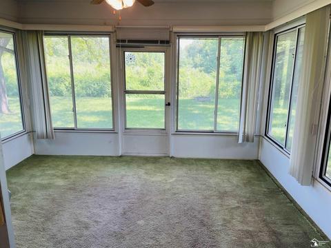 532 W Sterns, Temperance, MI 48182 photo 9