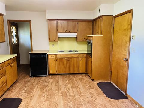 532 W Sterns, Temperance, MI 48182 photo 12