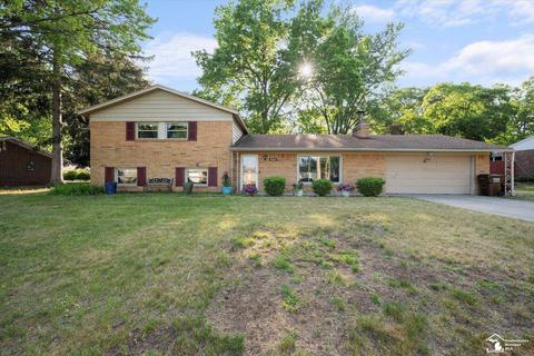 7605 Indian, Temperance, MI 48182 photo 3