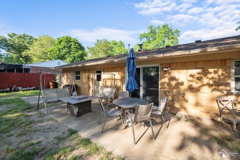 7605 Indian, Temperance, MI 48182 photo 38