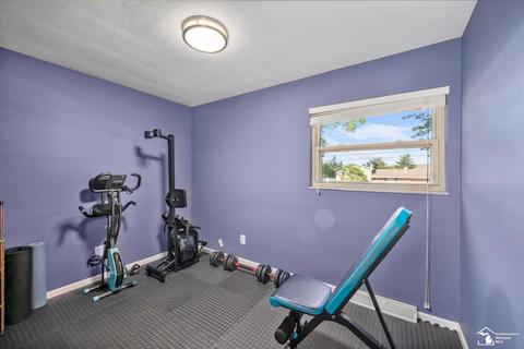 7605 Indian, Temperance, MI 48182 photo 31