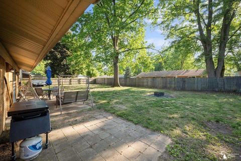 7605 Indian, Temperance, MI 48182 photo 32