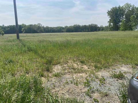 N 11 Mile, Linwood, MI 48634