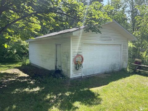 46675 Willis Rd, Belleville, MI 48111 photo 11