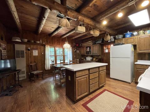 13850 Old M28, Covington, MI 49919 photo 9