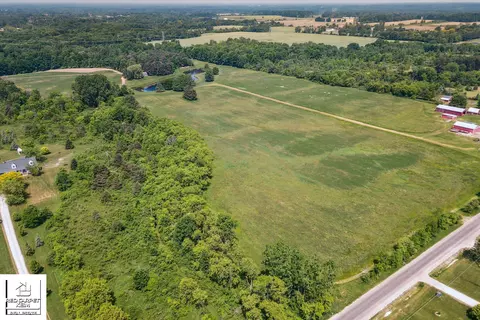 5253 Henderson, Davison, MI 48423 photo 2