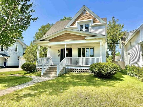 504 S 11th St, Escanaba, MI 49829