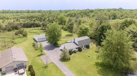443 Wadhams Rd, Saint Clair, MI 48079 photo 3